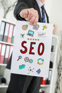 راهنمای جامع جذب مخاطب هدف: درس‌آموخته‌های نی‌نی‌سایت و پاسخ به پرسش‌های پرتکرار