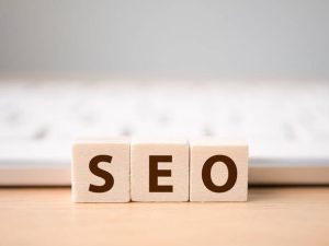 آموزش جذب مخاطب هدف: چکیده تجربیات نی‌نی‌سایت در سال 1404